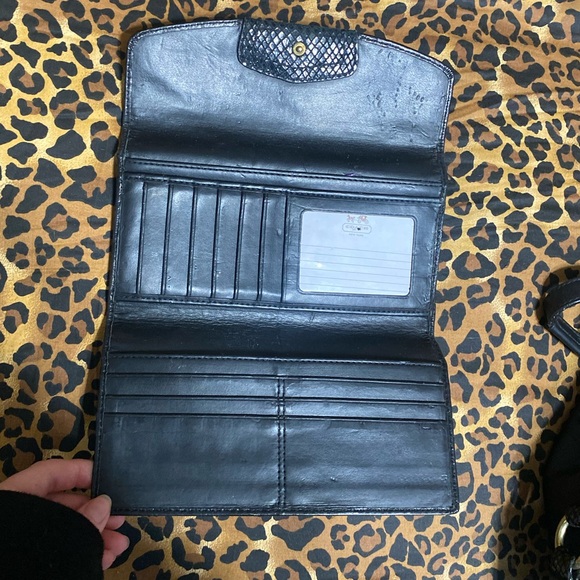 Black coach bag AND wallet - Picture 3 of 3